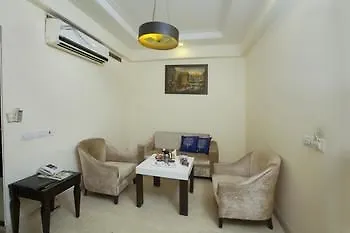 Hotel Oyo Premium Sikandarpur Metro 2 Gurgaon