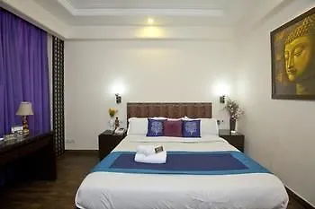 Oyo Premium Sikandarpur Metro 2 Gurgaon India